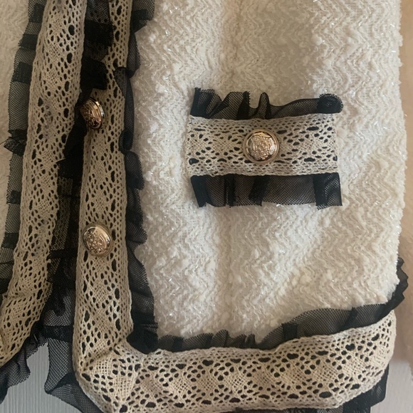 White and black womens blazer/jacket - Picture 4 of 4